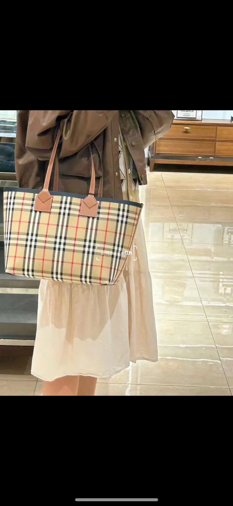 All categories Burberry women's bags (Burberry) Burberry 8411