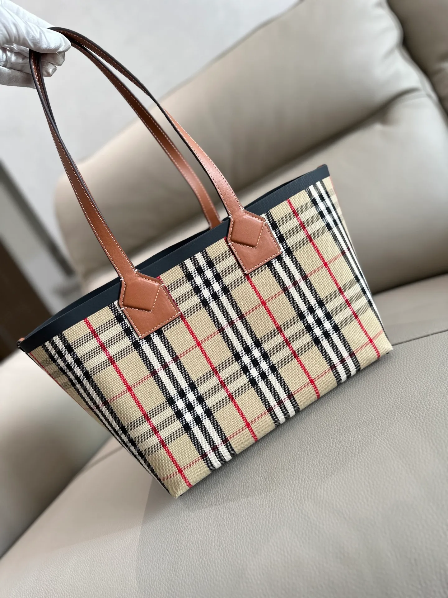 All categories Burberry women's bags (Burberry) Burberry 8411