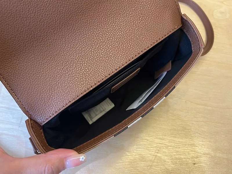 All categories Burberry women's bags (Burberry) Burberry 6606