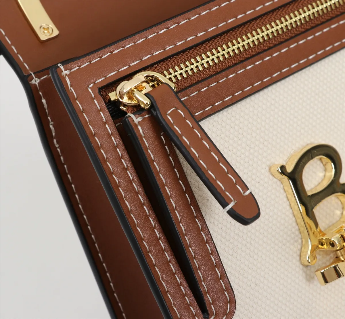 All categories Burberry women's bags (Burberry) Burberry 112