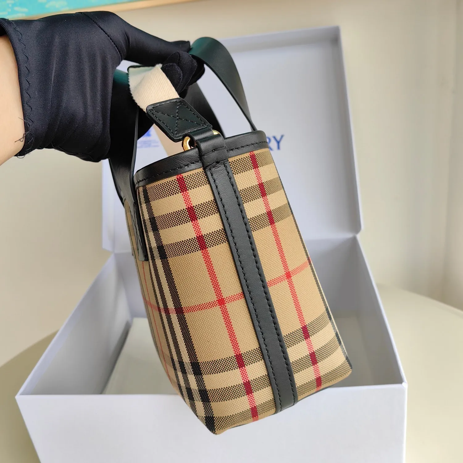 All categories Burberry women's bags (Burberry) Burberry 2422