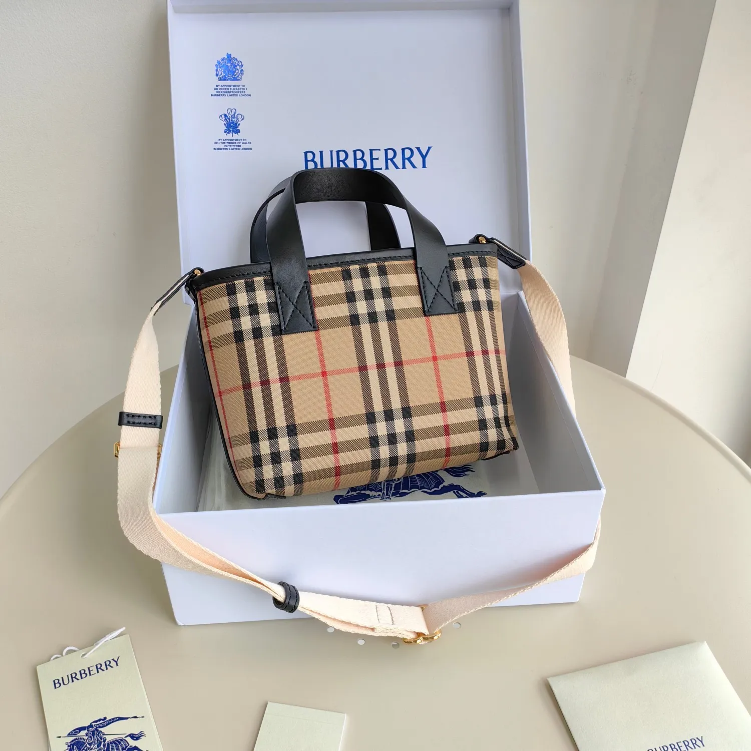 All categories Burberry women's bags (Burberry) Burberry 2422