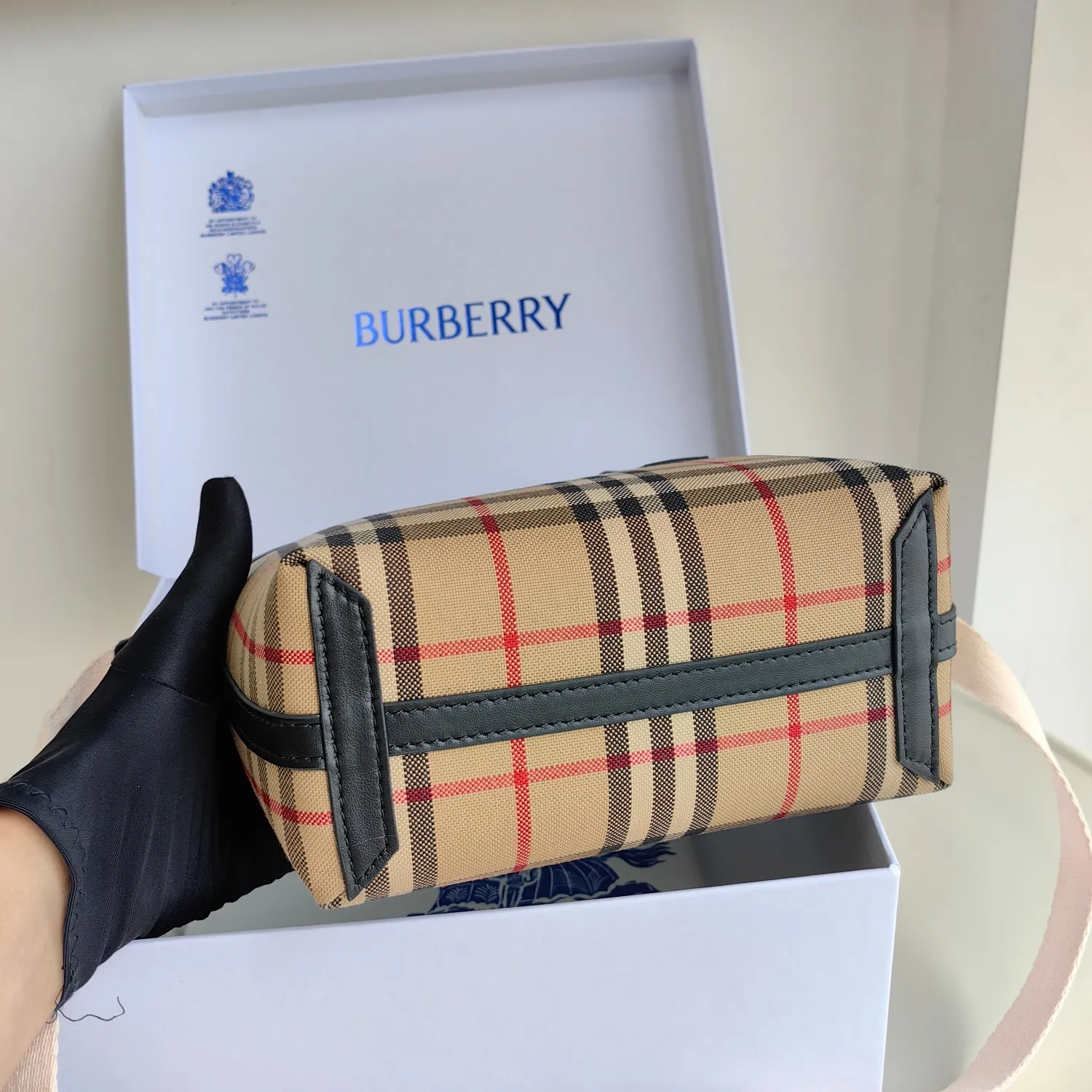All categories Burberry women's bags (Burberry) Burberry 2422
