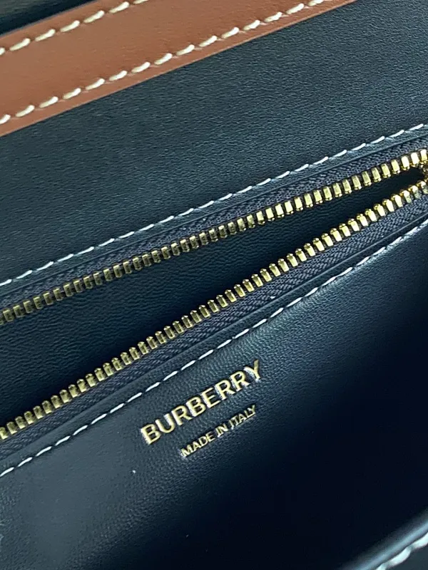 All Categories Official Website "Brand Women's Bags" Women's Bags 💙 Burberry 2025 New Burberry Crossbody Bag