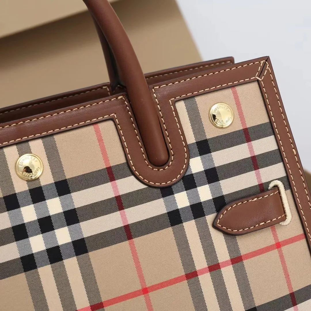 All categories Burberry women's bags (Burberry) Burberry 8366