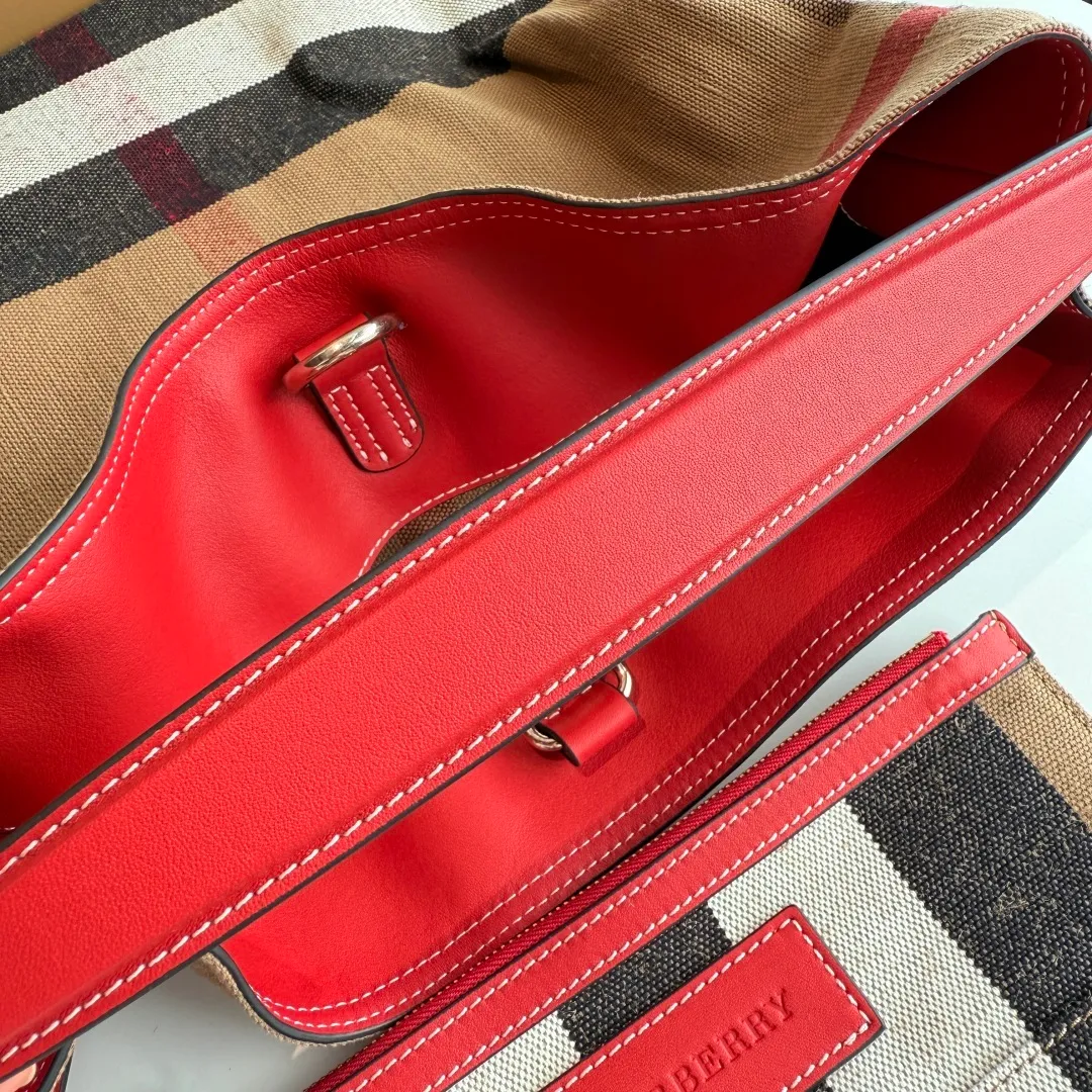 All Categories Official Website "Brand Women's Bags" Women's Bags 💙 Burberry 2025 New Burberry Crossbody Bag
