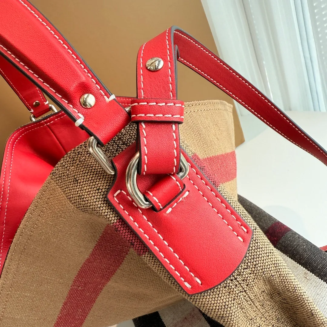 All Categories Official Website "Brand Women's Bags" Women's Bags 💙 Burberry 2025 New Burberry Crossbody Bag