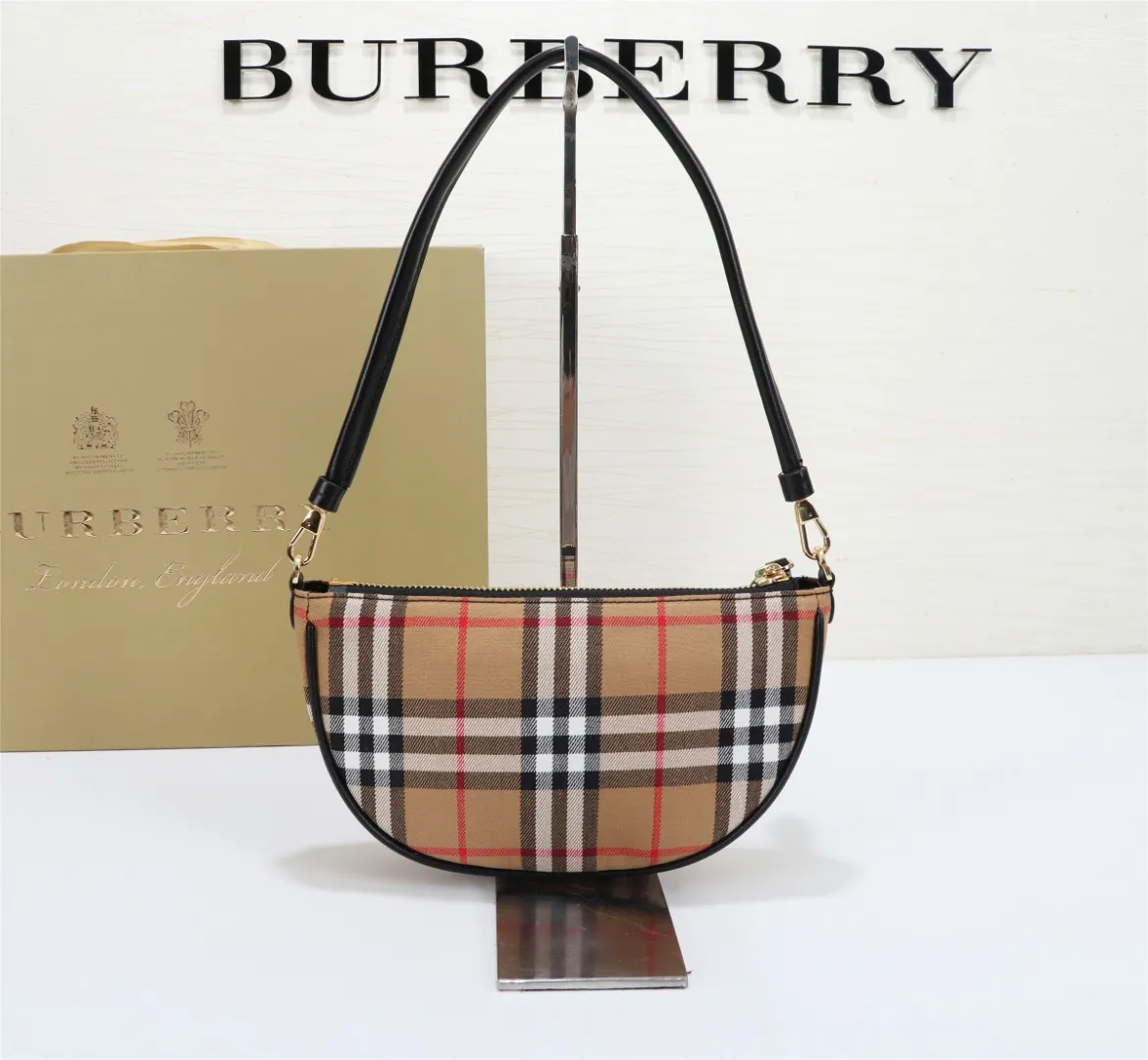 All categories Burberry women's bags (Burberry) Burberry 6801
