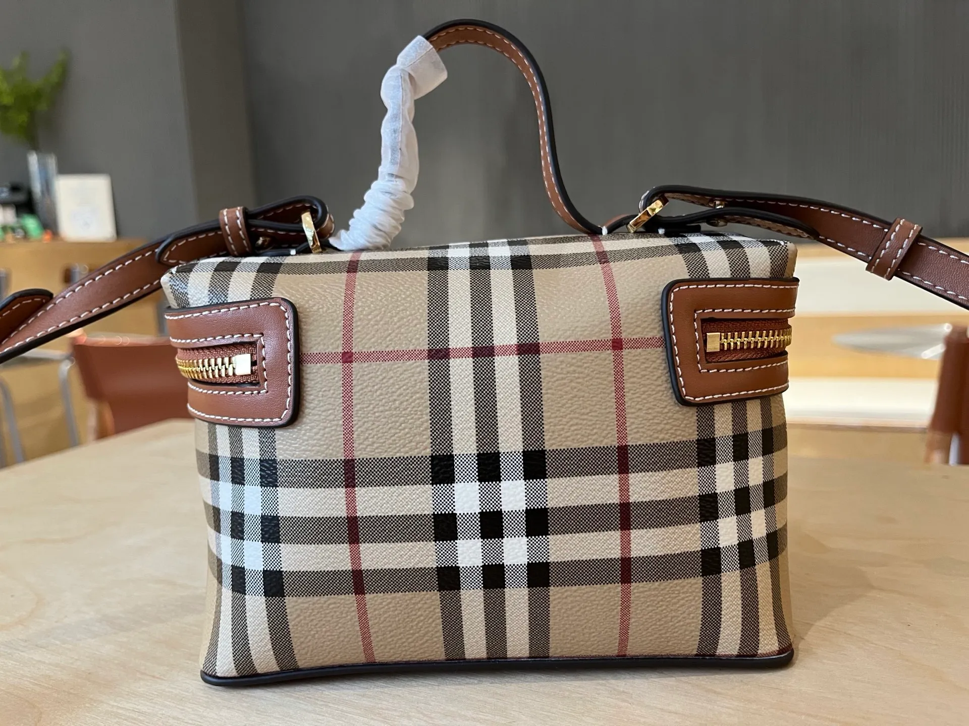 All categories Burberry women's bags (Burberry) Burberry 3066