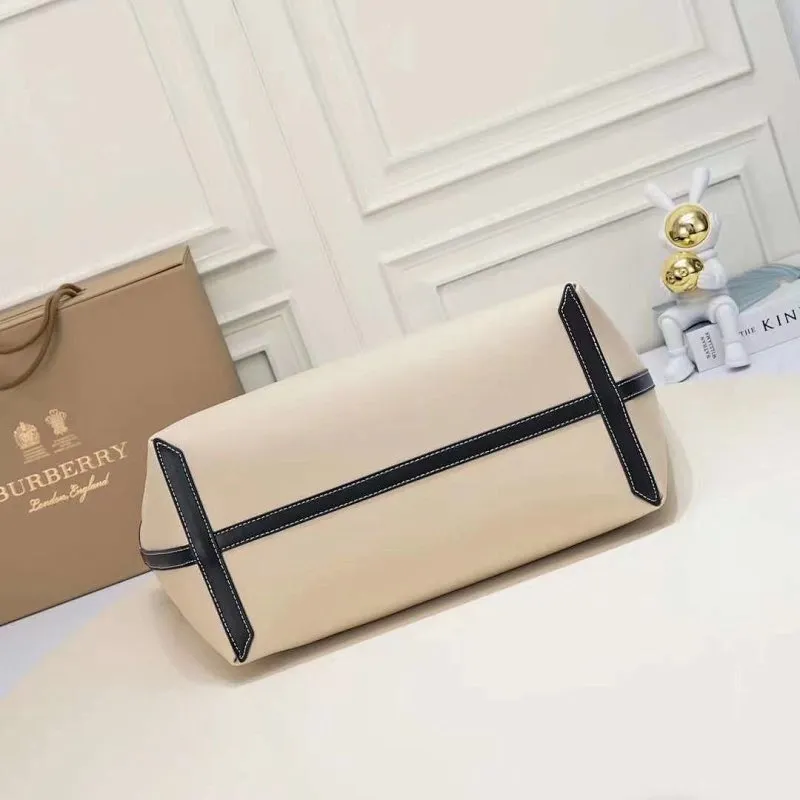 All categories Burberry women's bags (Burberry) Burberry 8379