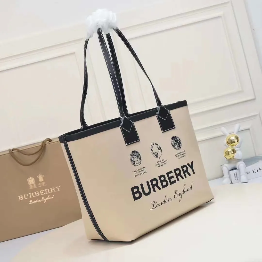 All categories Burberry women's bags (Burberry) Burberry 8379