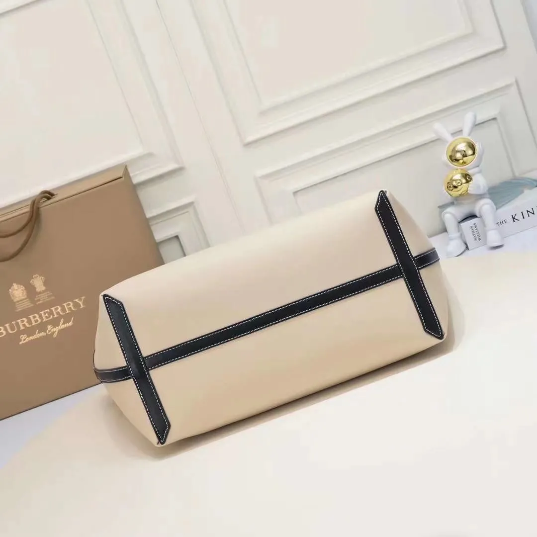 All categories Burberry women's bags (Burberry) Burberry 8379