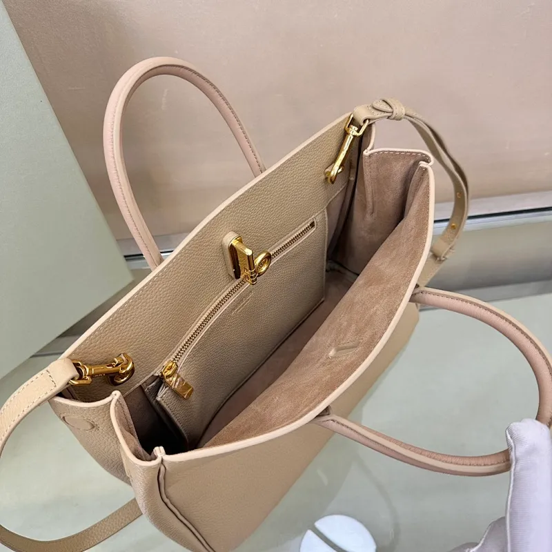 All Categories Burberry Women's Bags (Burberry) Burberry Original Order 4011