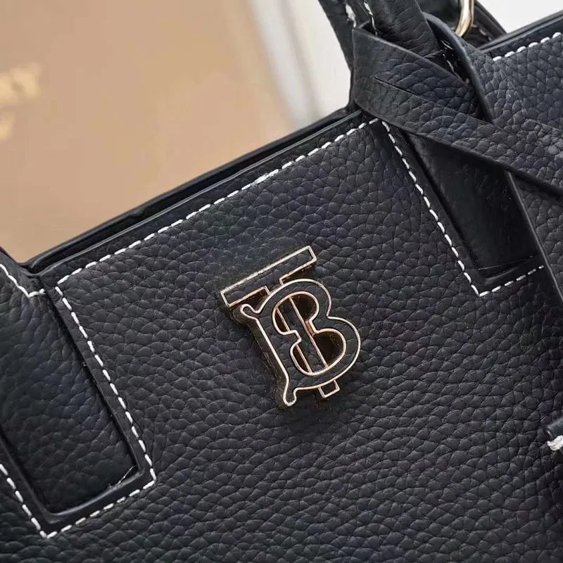All categories Burberry women's bags (Burberry) Burberry 8376