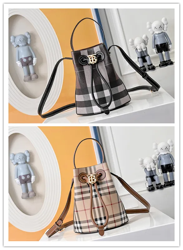 All categories Burberry women's bags (Burberry) Burberry 1520