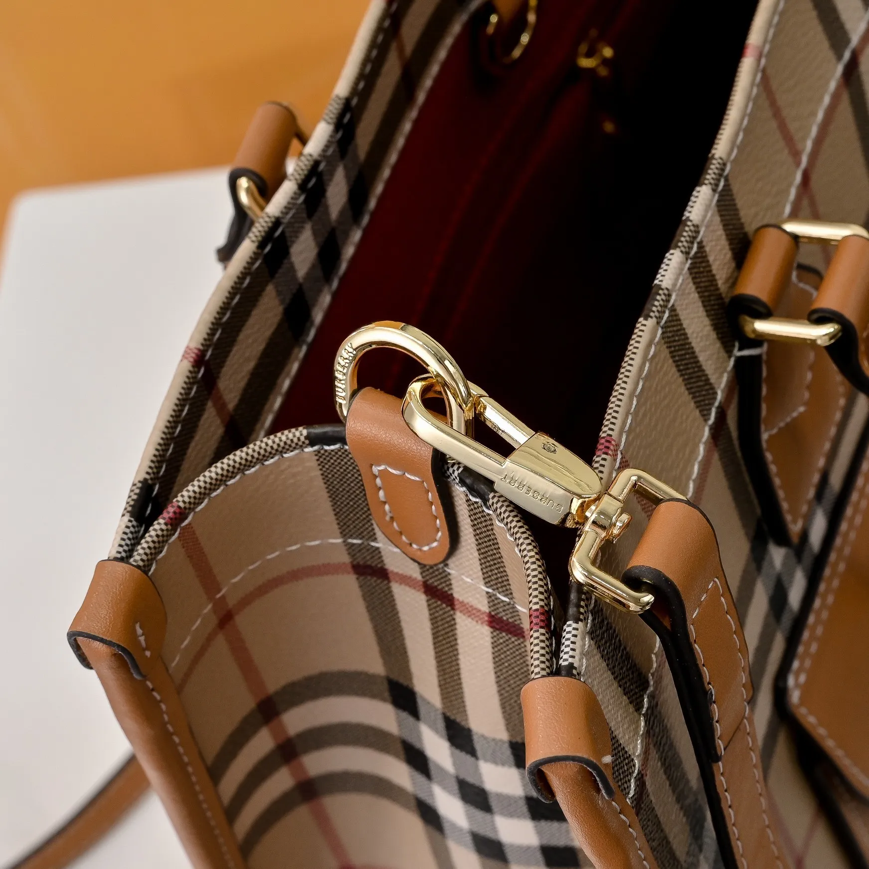 All categories Burberry women's bags (Burberry) Burberry 2319