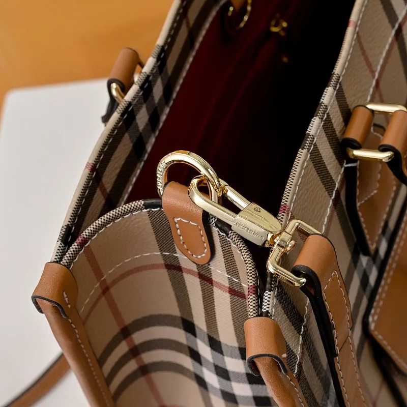 All categories Burberry women's bags (Burberry) Burberry 2319