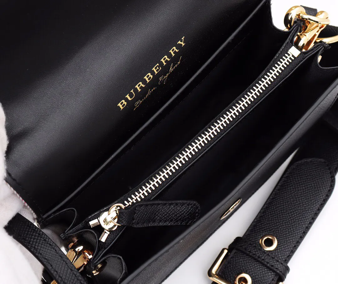 All Categories Official Website "Brand Women's Bags" Women's Bags 💙 Burberry 2022 official new model B's The Buckle buckle bag wholesale 58002000