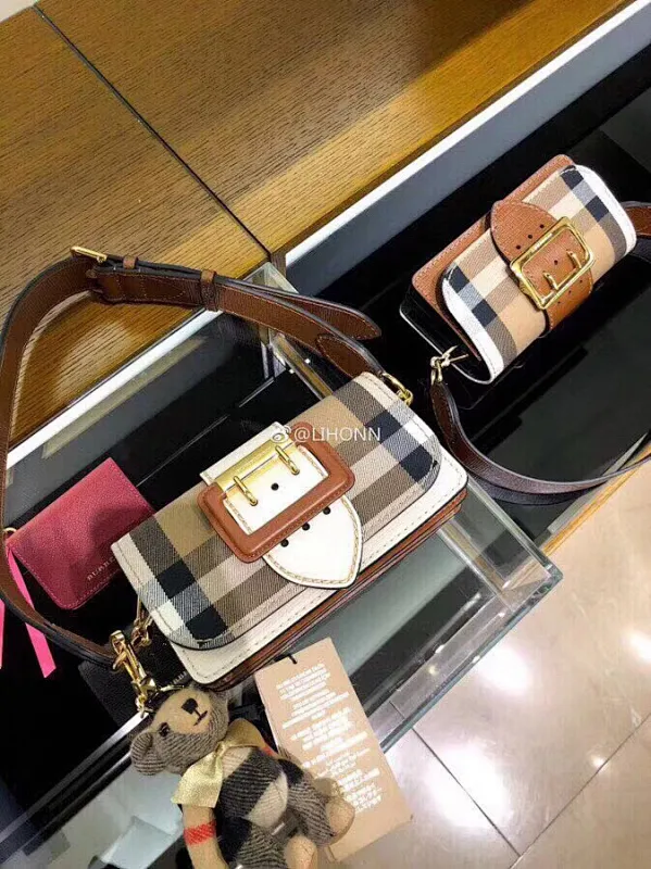 All Categories Official Website "Brand Women's Bags" Women's Bags 💙 Burberry 2022 official new model B's The Buckle buckle bag wholesale 58002000