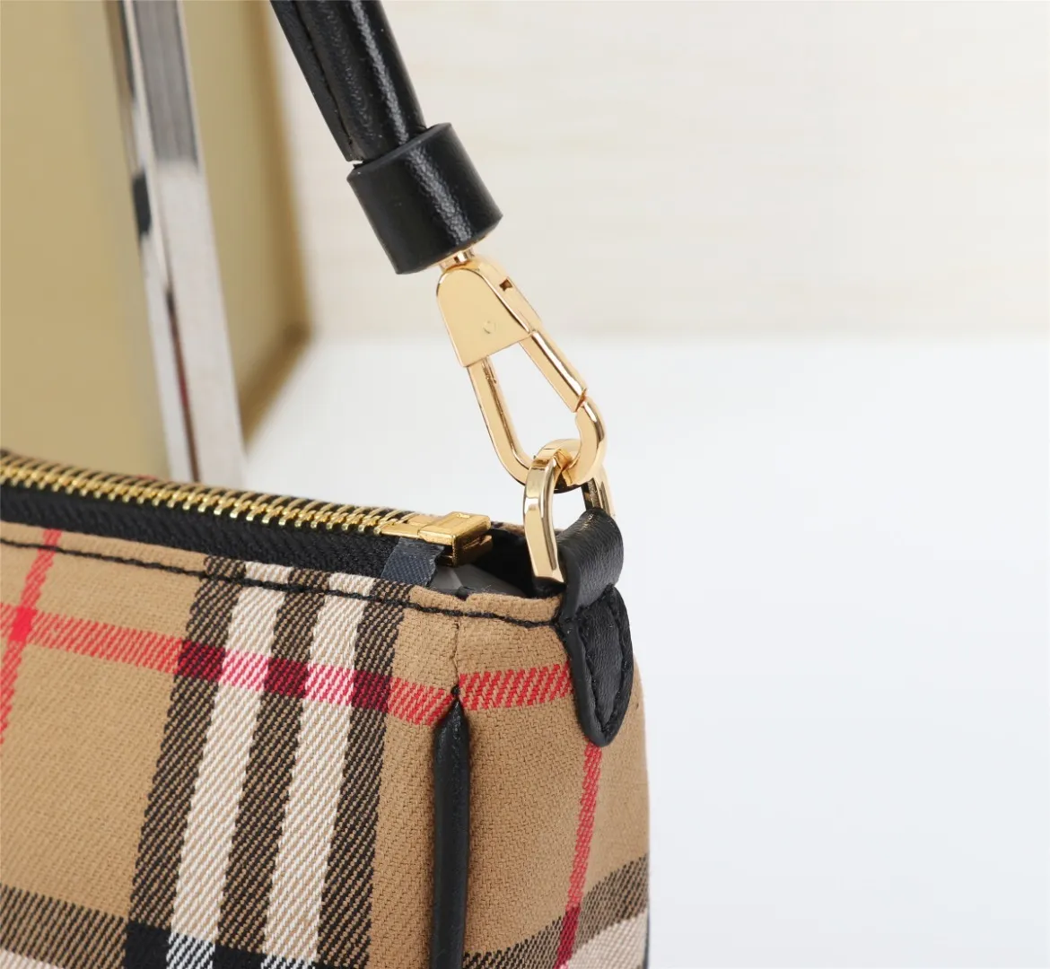 All categories Burberry women's bags (Burberry) Burberry 6801
