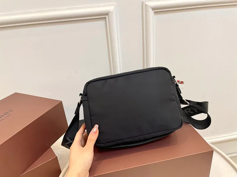 All Categories Official Website "Brand Women's Bags" Women's Bags 💙 Burberry 2023 New Burberry Crossbody Bag