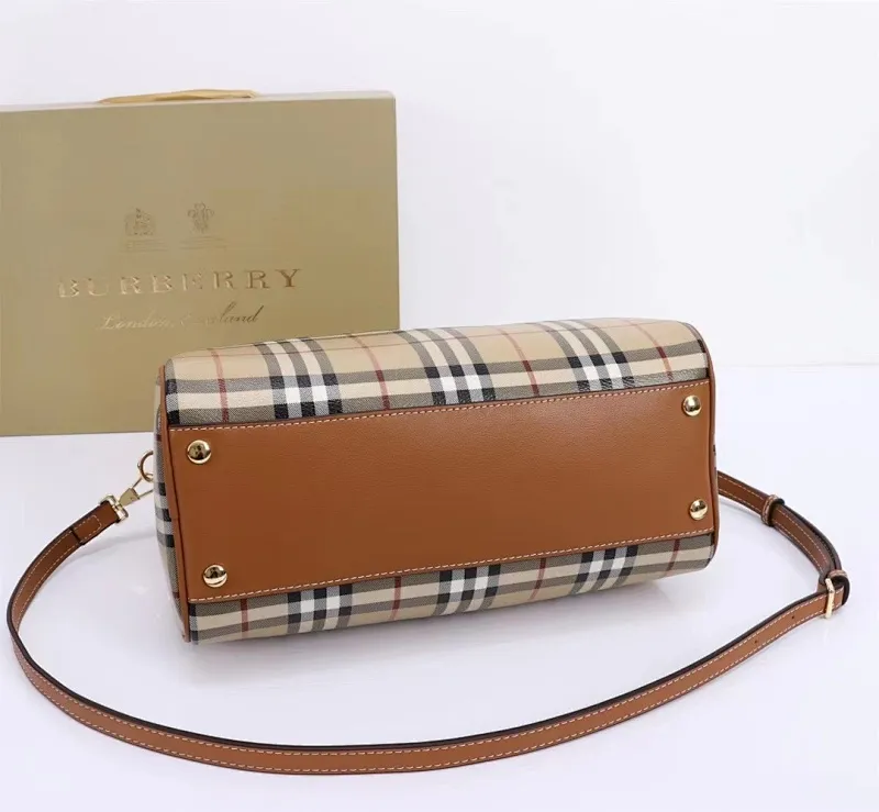 All categories Burberry women's bags (Burberry) Burberry 7089