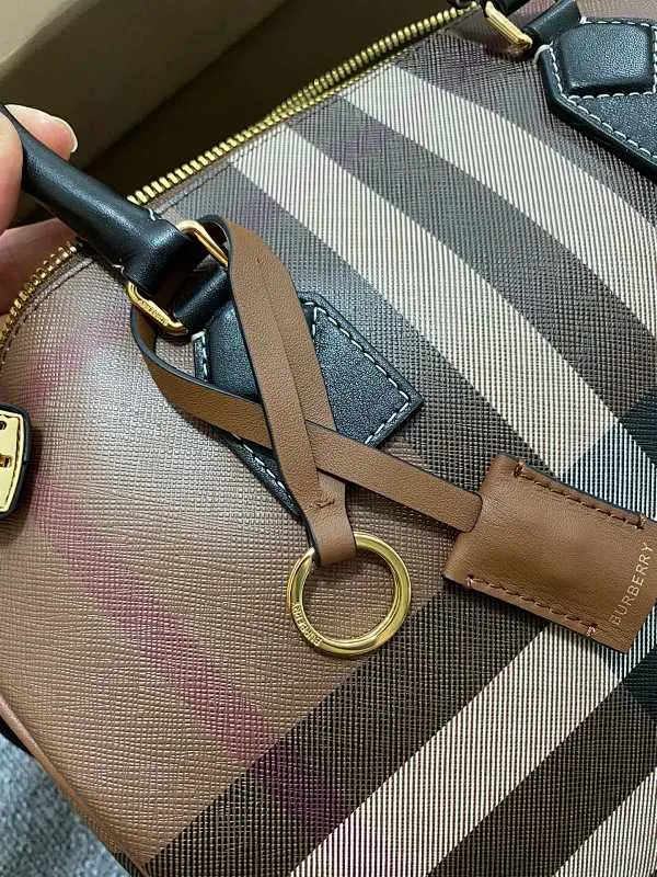 All categories Burberry women's bags (Burberry) Burberry 7089