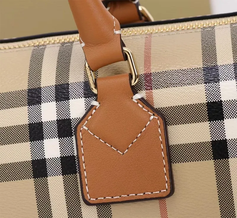 All categories Burberry women's bags (Burberry) Burberry 7089