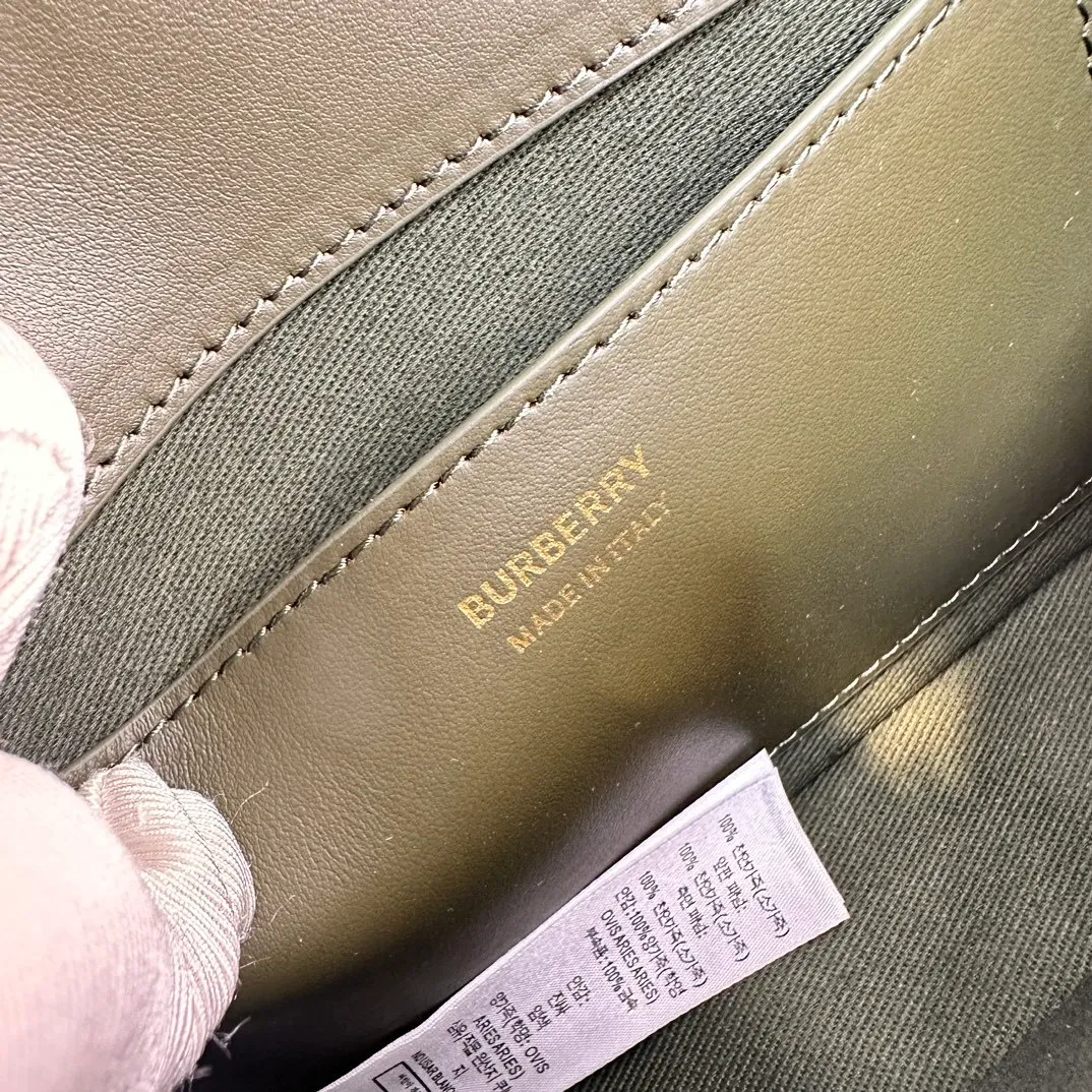 All categories Burberry women's bags (Burberry) Burberry original order 4211