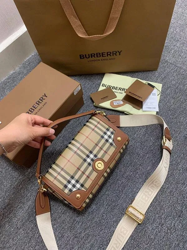 All categories Burberry women's bags (Burberry) Burberry 8380