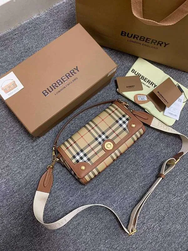 All categories Burberry women's bags (Burberry) Burberry 8380