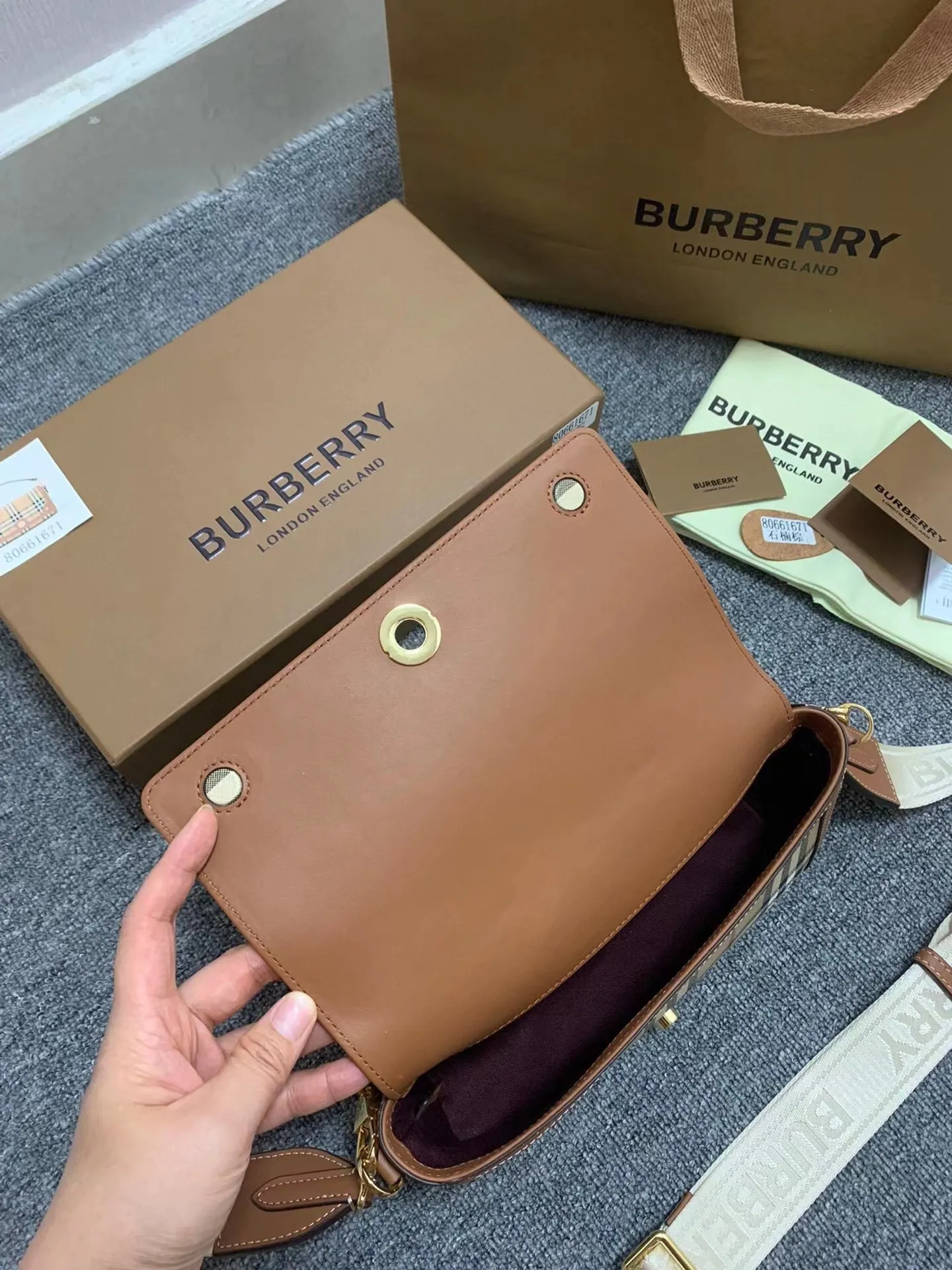 All categories Burberry women's bags (Burberry) Burberry 8380