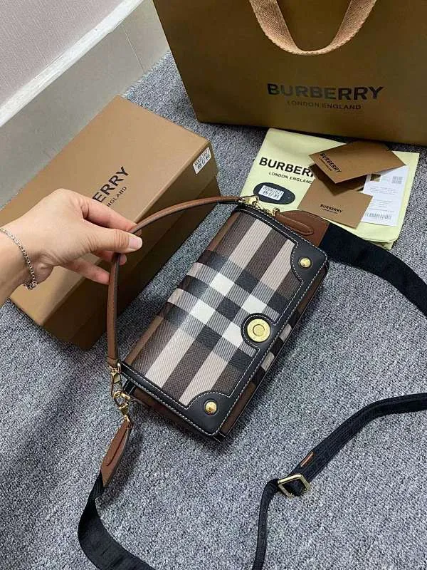 All categories Burberry women's bags (Burberry) Burberry 8380