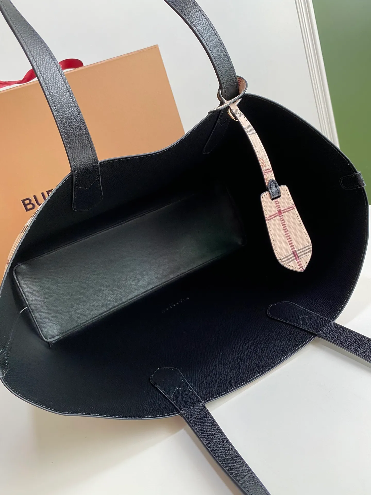 All categories Burberry women's bags (Burberry) Burberry 4001