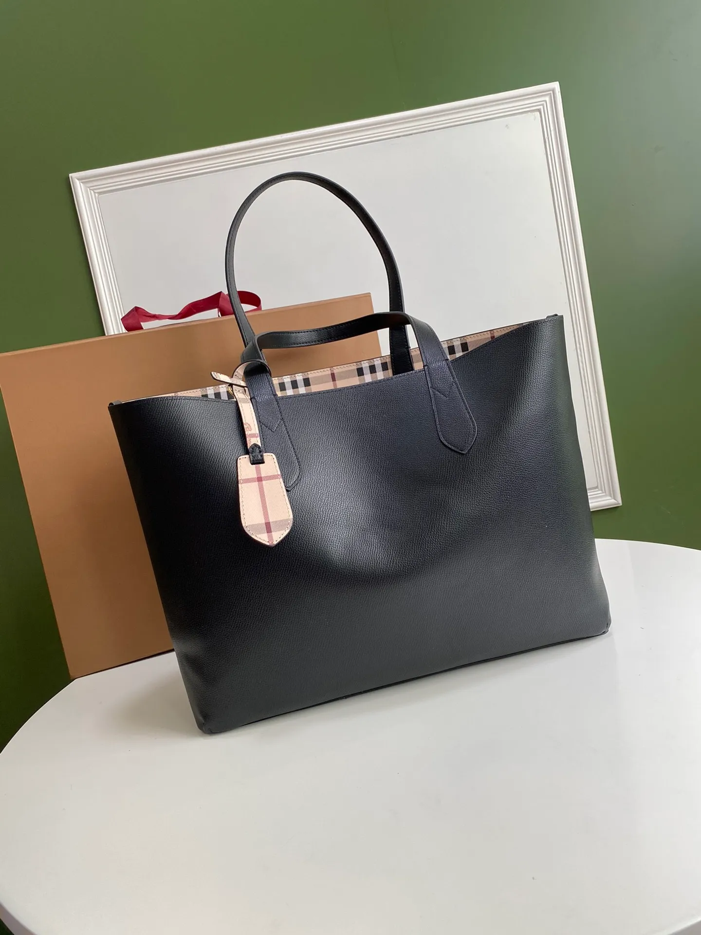 All categories Burberry women's bags (Burberry) Burberry 4001