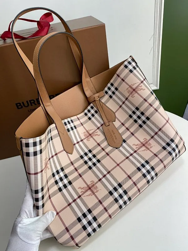 All categories Burberry women's bags (Burberry) Burberry 4001