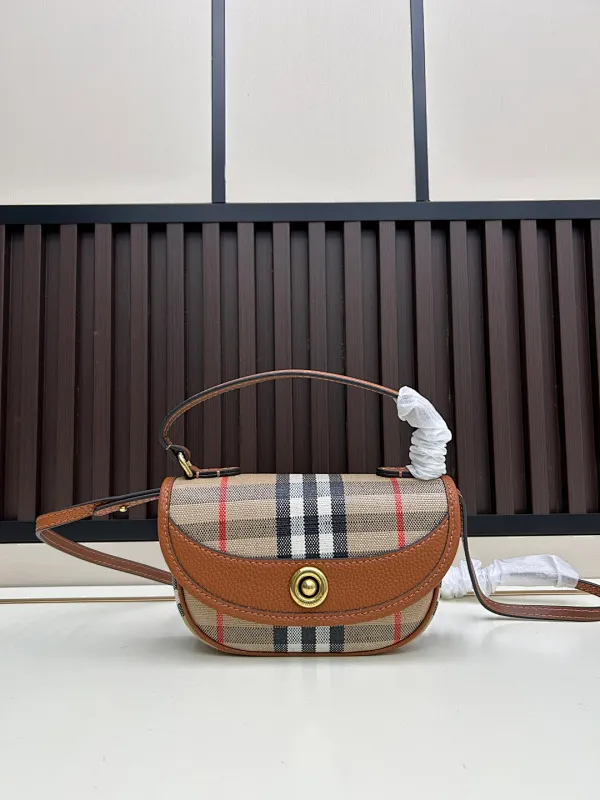 All categories Burberry women's bags (Burberry) Burberry 8995