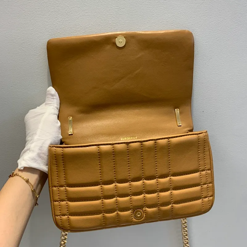 All categories Burberry women's bags (Burberry) Burberry 8492