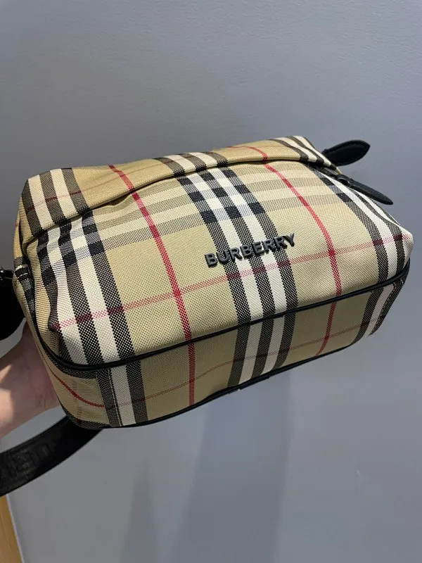 All categories Burberry women's bags (Burberry) Burberry 2488