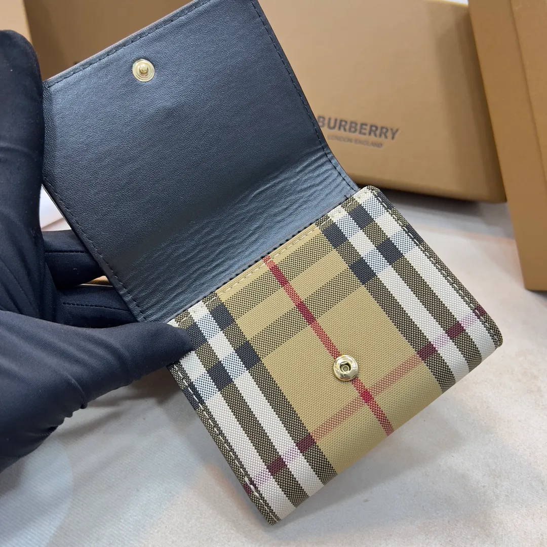 p170 [Burberry•Burberry] original product🇮🇹～～🎉 Vintage plaid eco-friendly canvas short clip, matched with imported soft calf leather👍Counter quality, fine workmanship💋Real shot📷,🆔🆔1180 black with apricot, brown with apricot Size: 11.5cm*9.5cm*3cm