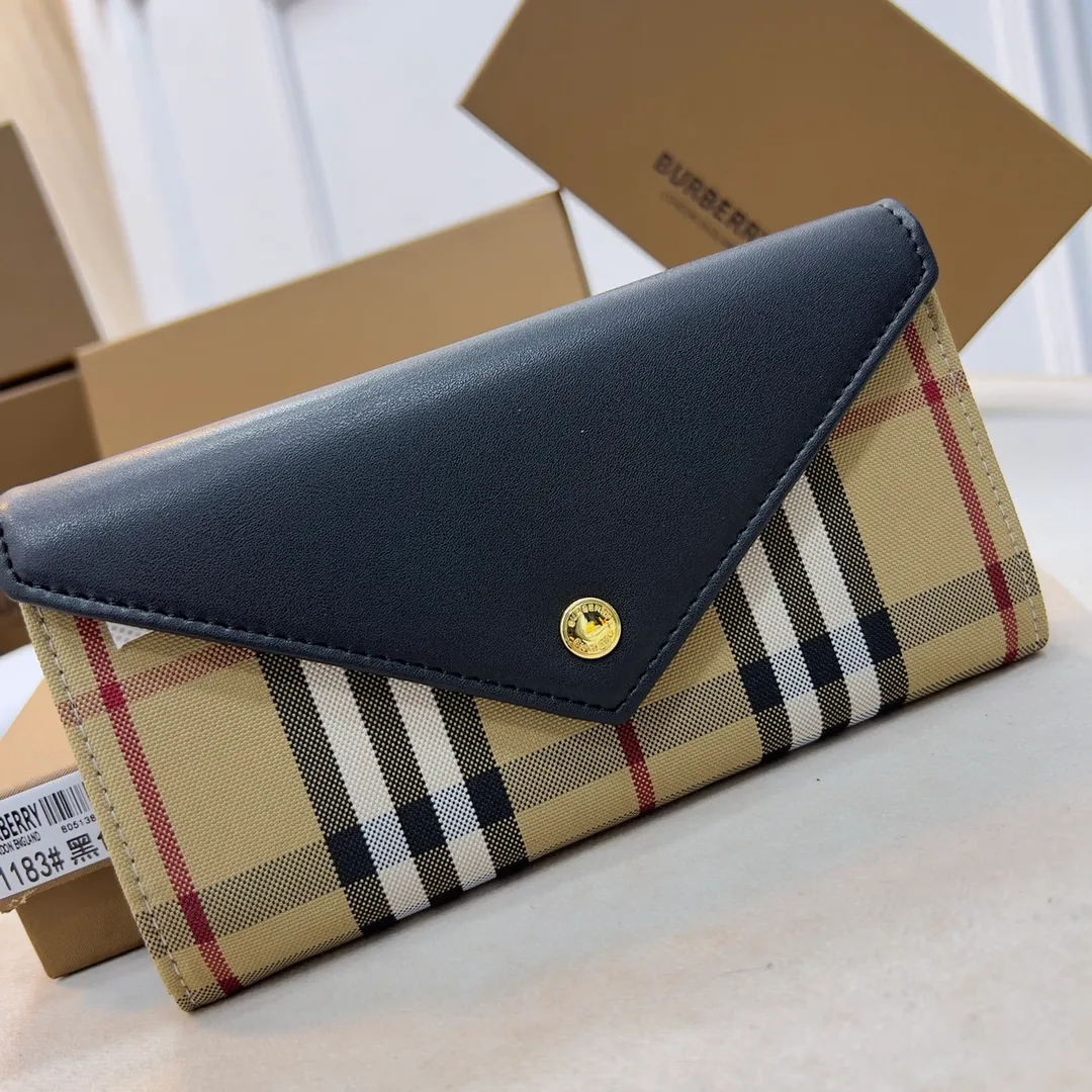 p190📯📯📯[Burberry•Burberry] original product🇮🇹~~🎉👉Slim long wallet, newly made of vintage vintage plaid and grained leather, with multiple card slots; the snap buckle is engraved with the new brand logo. Gold hardware accessories, 👍counter quality, fine workmanship 💋Real shot📷, 🆔🆔1183 brown, black size 19.5cm*3cm*10cm*.