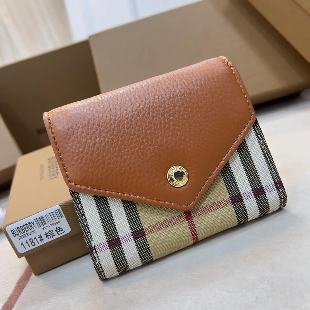 p170【Burberry·Burberry】Original product🇮🇹～～🎉 Vintage exquisite folding short clip, made of spliced ​​calfskin material👍Counter quality, fine workmanship💋Real shot📷,🆔🆔1181 brown, black Size: 8.5cm*4cm*9cm