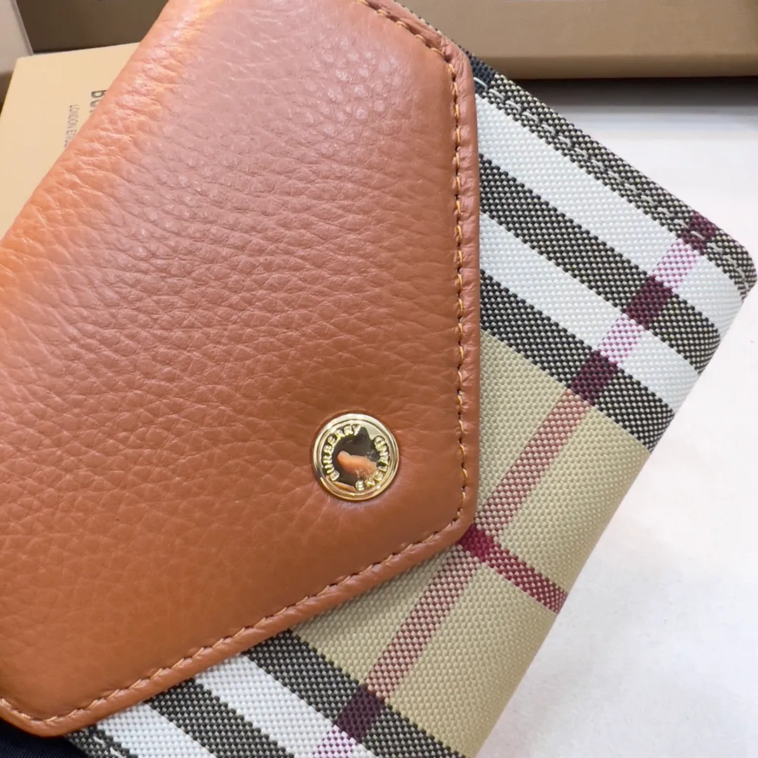 p170【Burberry·Burberry】Original product🇮🇹～～🎉 Vintage exquisite folding short clip, made of spliced ​​calfskin material👍Counter quality, fine workmanship💋Real shot📷,🆔🆔1181 brown, black Size: 8.5cm*4cm*9cm