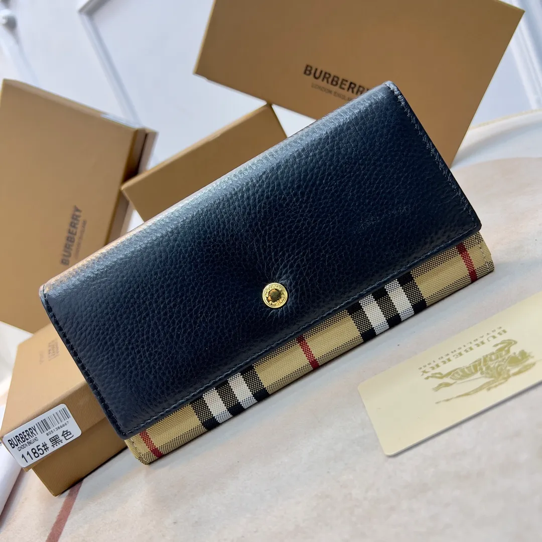 p190📯📯📯[Burberry•Burberry] original product🇮🇹~~🎉👉Slim long wallet, newly made of vintage vintage plaid and grained leather, with multiple card slots; the snap buckle is engraved with the new brand logo. , gold hardware accessories, 👍counter quality, fine workmanship 💋actual photo📷, 🆔🆔1185 black, brown size 19.5cm*3cm*10cm*.