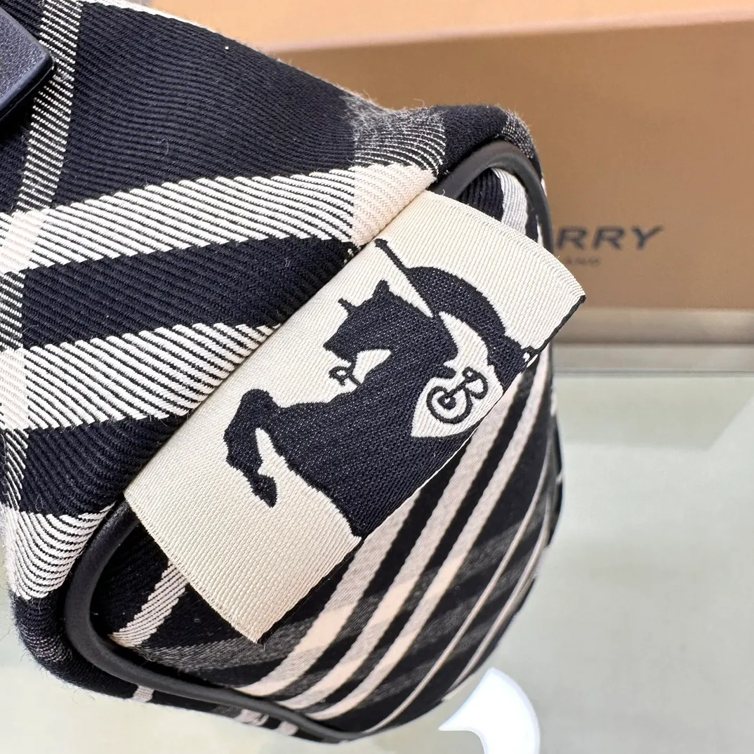 All Categories Official Website "Brand Women's Bags" Women's Bags 💙 Burberry 2025 New Burberry Underarm Bag