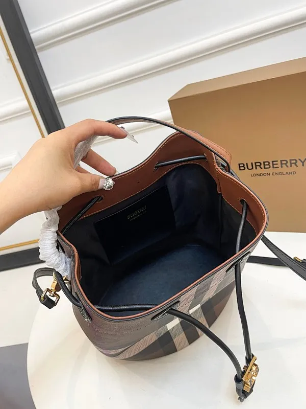 All Categories Official Website "Brand Women's Bags" Women's Bags 💙 Burberry 2023 New Burberry Bucket Bag