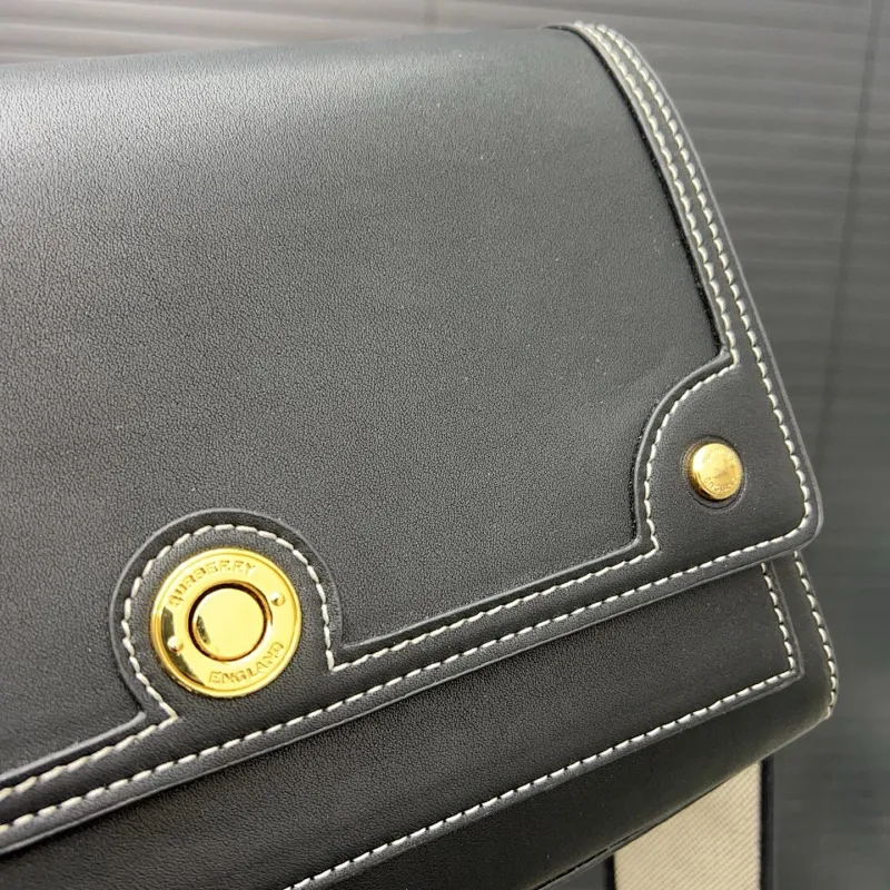 All categories Official website "Brand Women's Bags" Women's Bags 💙 Burberry 2025 new burberry crossbody bag