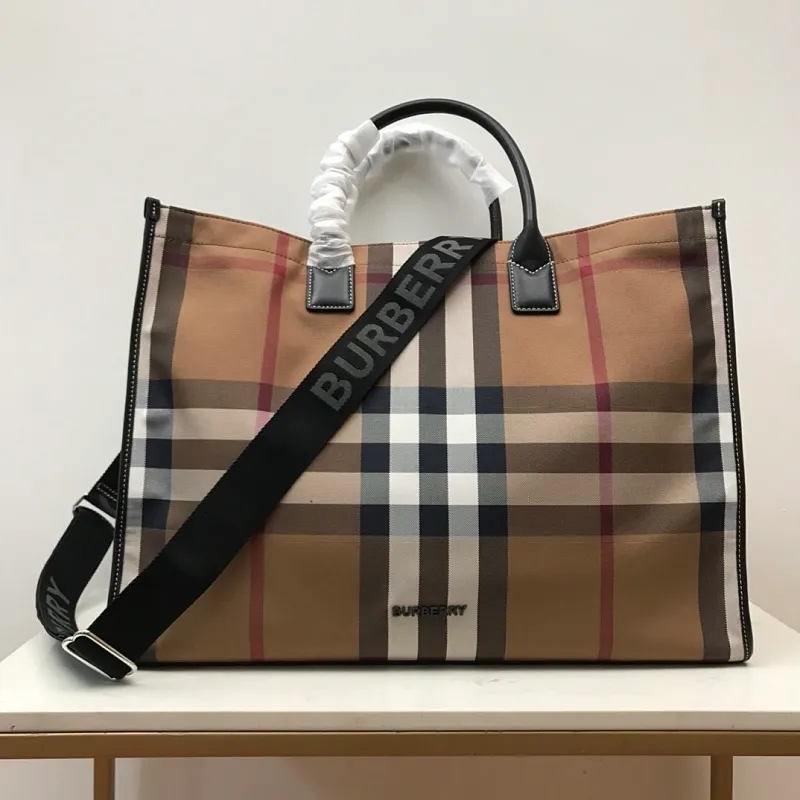 All categories Burberry women's bags (Burberry) Burberry 8830