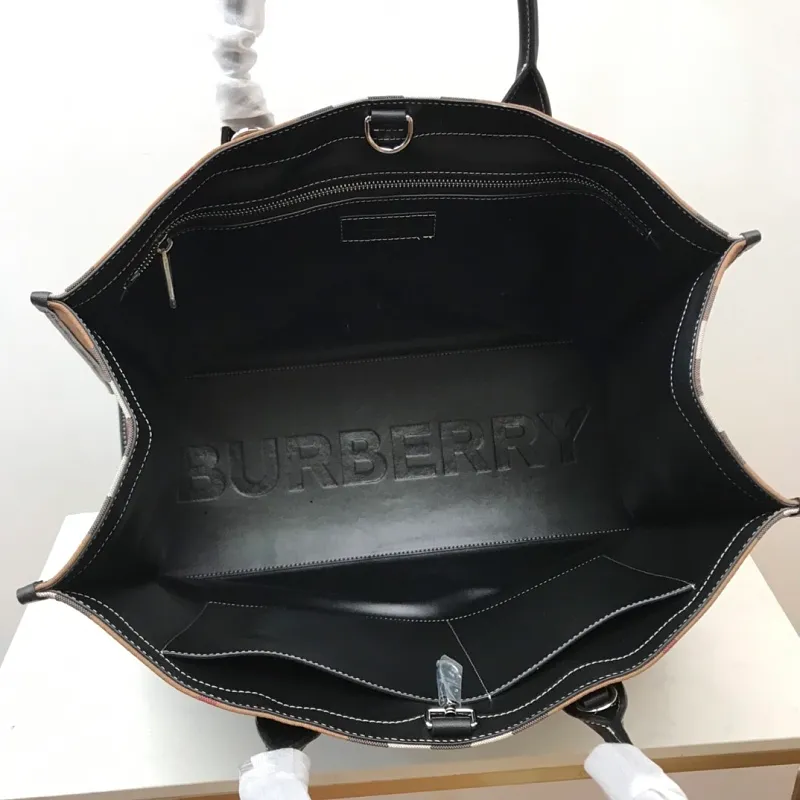 All categories Burberry women's bags (Burberry) Burberry 8830