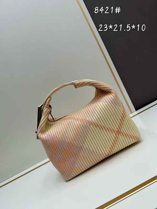 All categories Burberry women's bags (Burberry) Burberry 8421